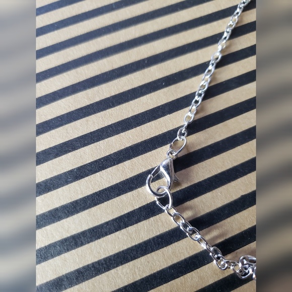 🌺 NEW Humming Bird Cabochon Necklace - Picture 4 of 5